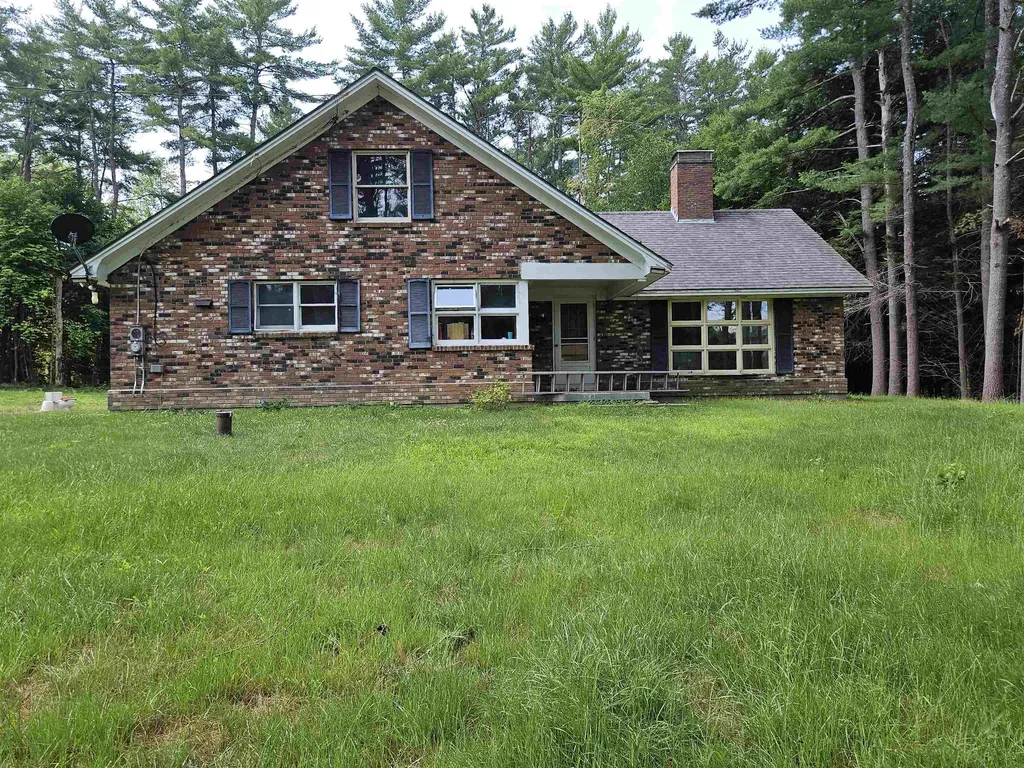 14 Bellmore Drive Orford NH 03777