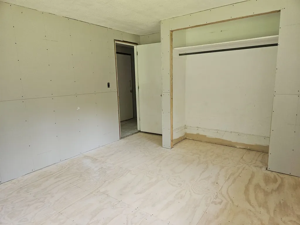 14 Bellmore Drive Orford NH 03777