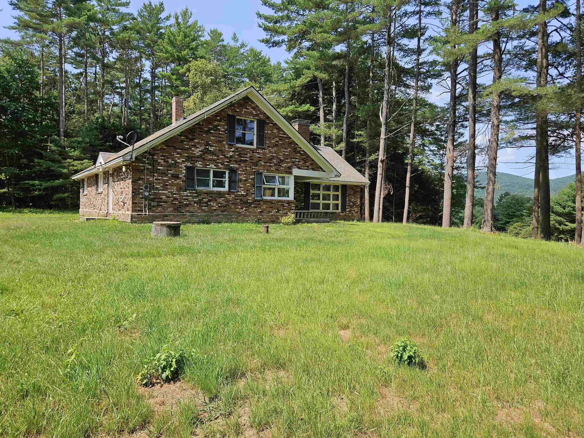 14 Bellmore Drive Orford NH 03777