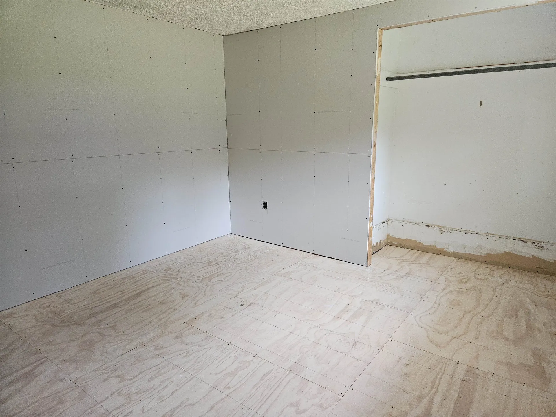 14 Bellmore Drive Orford NH 03777