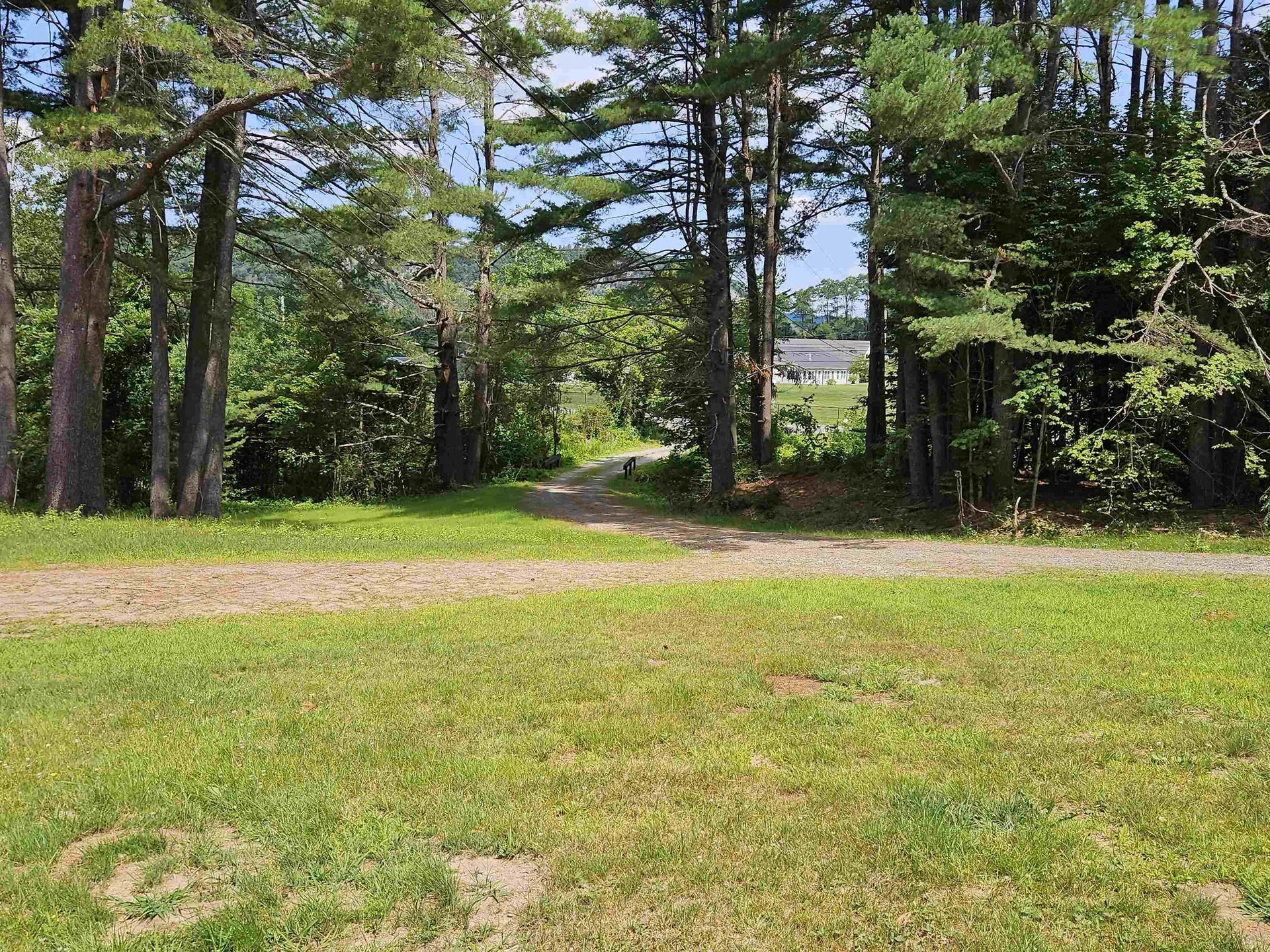 14 Bellmore Drive Orford NH 03777