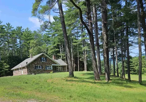 14 Bellmore Drive Orford NH 03777