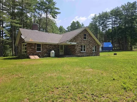 14 Bellmore Drive Orford NH 03777
