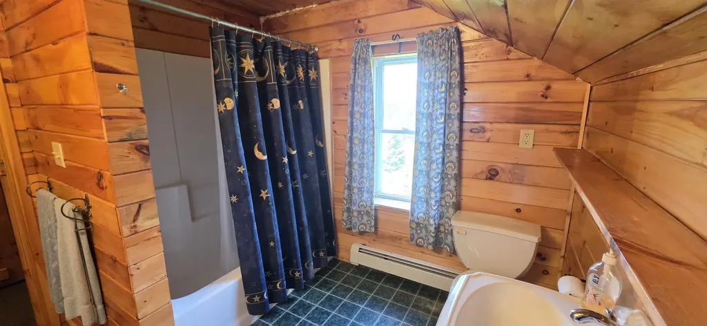 1888 Trucott Road Holland VT 05830