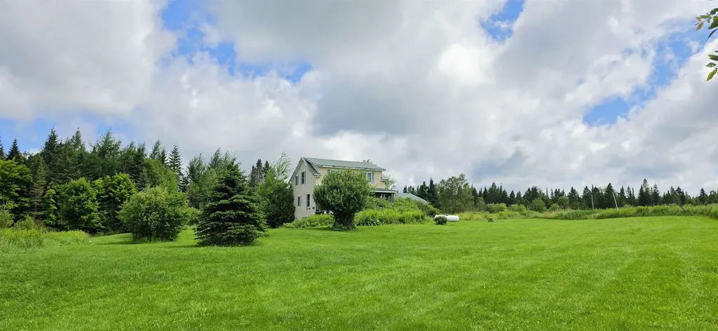 1888 Trucott Road Holland VT 05830