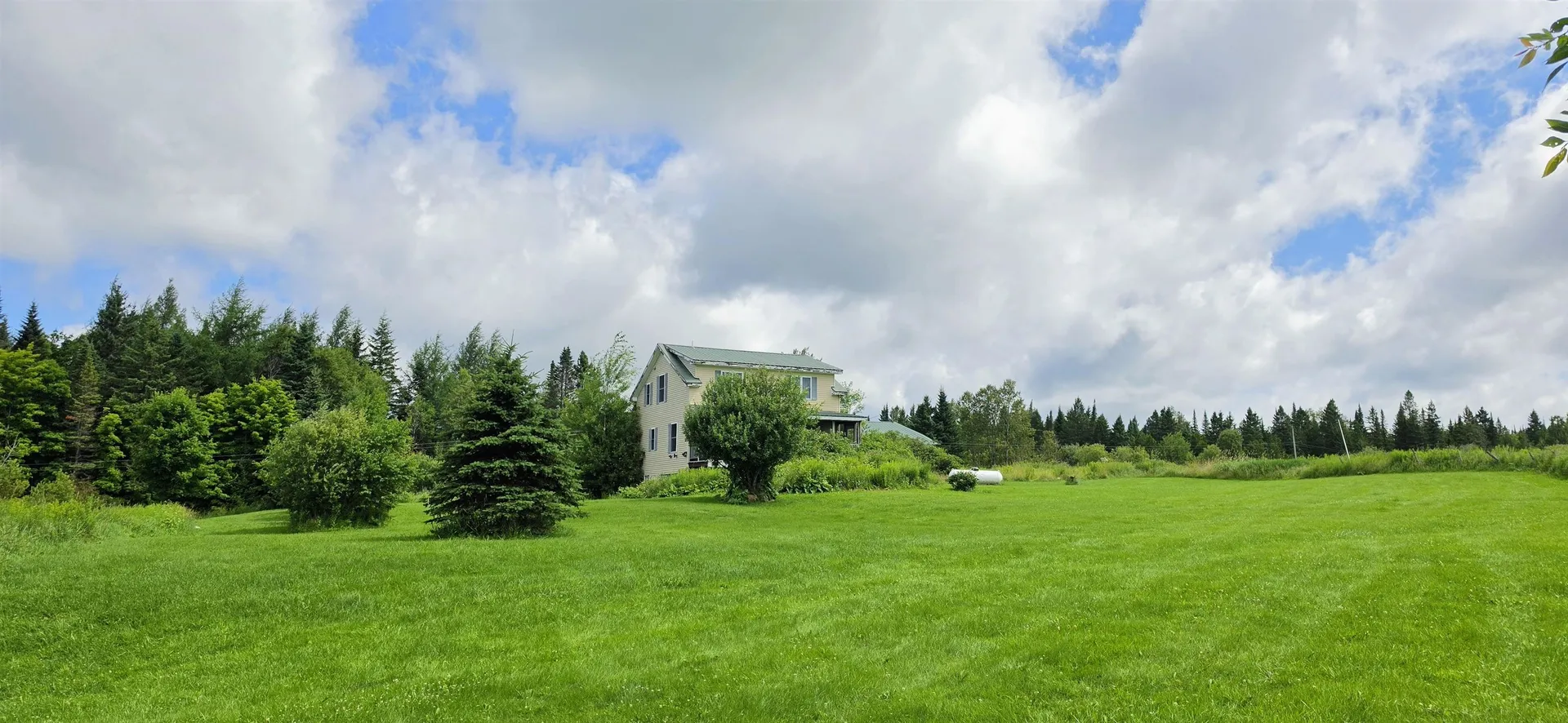1888 Trucott Road Holland VT 05830