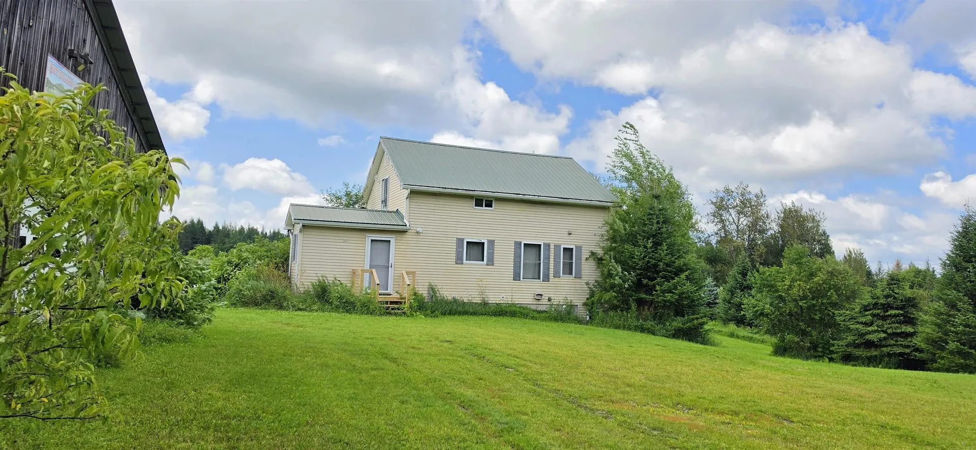 1888 Trucott Road Holland VT 05830