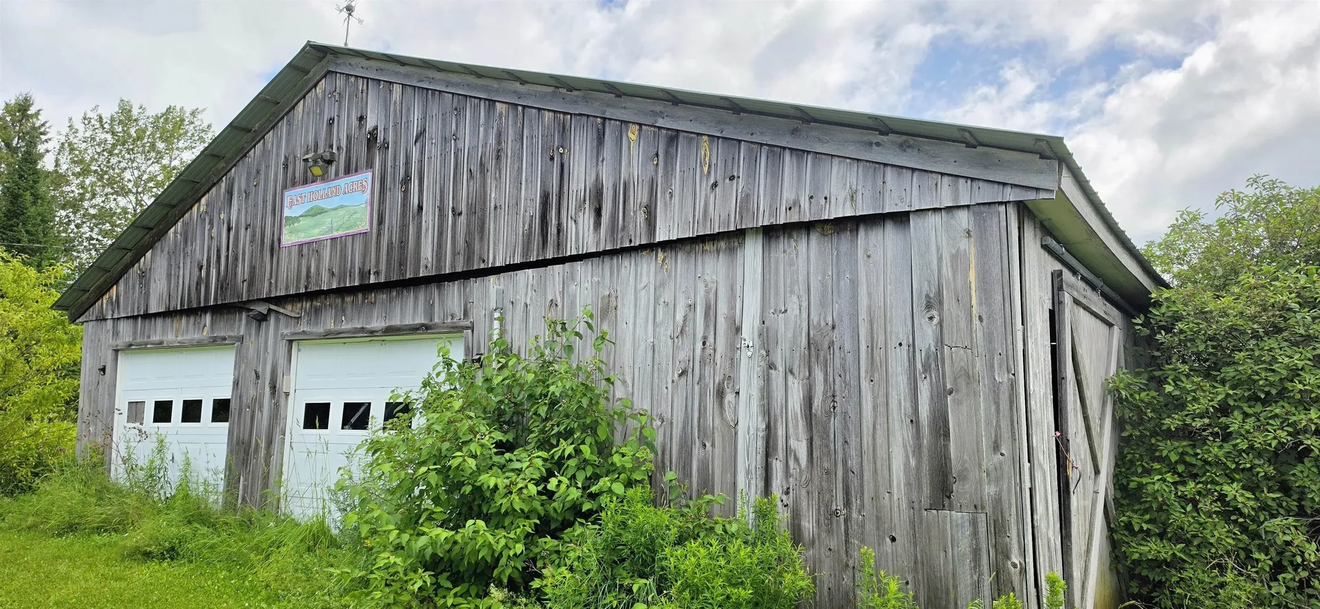 1888 Trucott Road Holland VT 05830