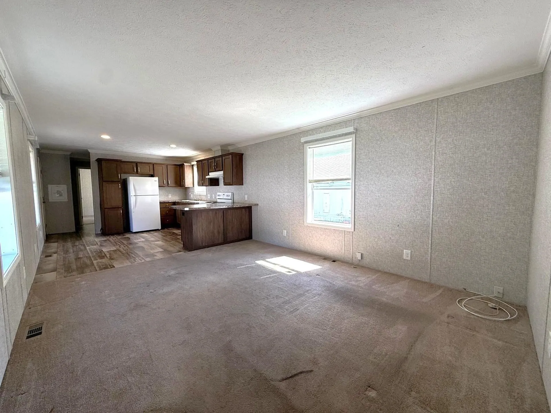 23 Conifer Place Londonderry NH 03053