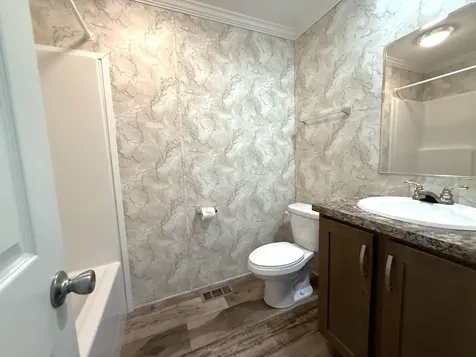 23 Conifer Place Londonderry NH 03053