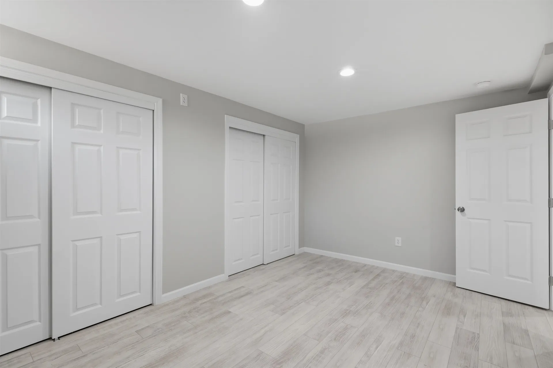 2 Evelyn Avenue Raymond NH 03077