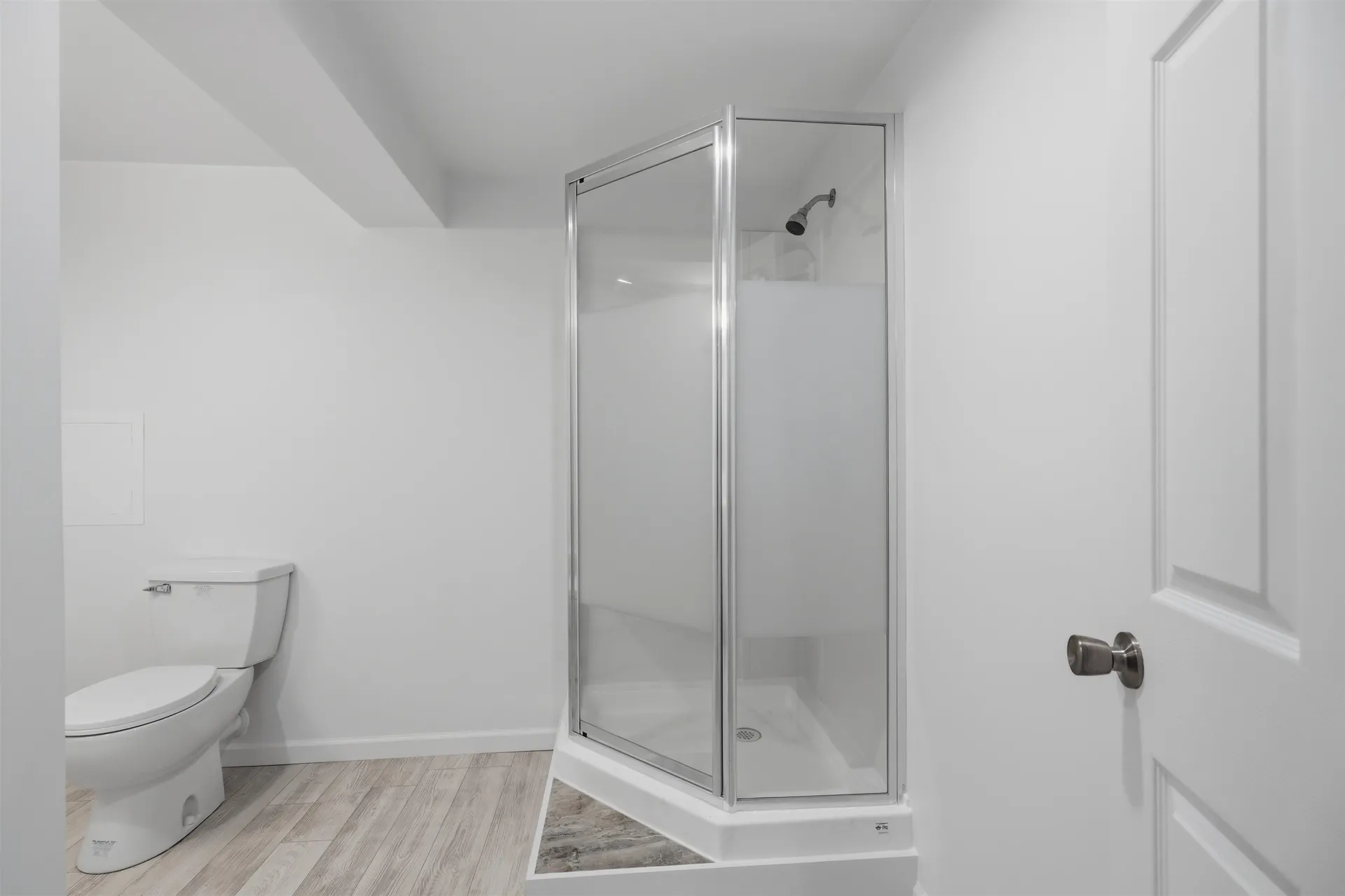 2 Evelyn Avenue Raymond NH 03077