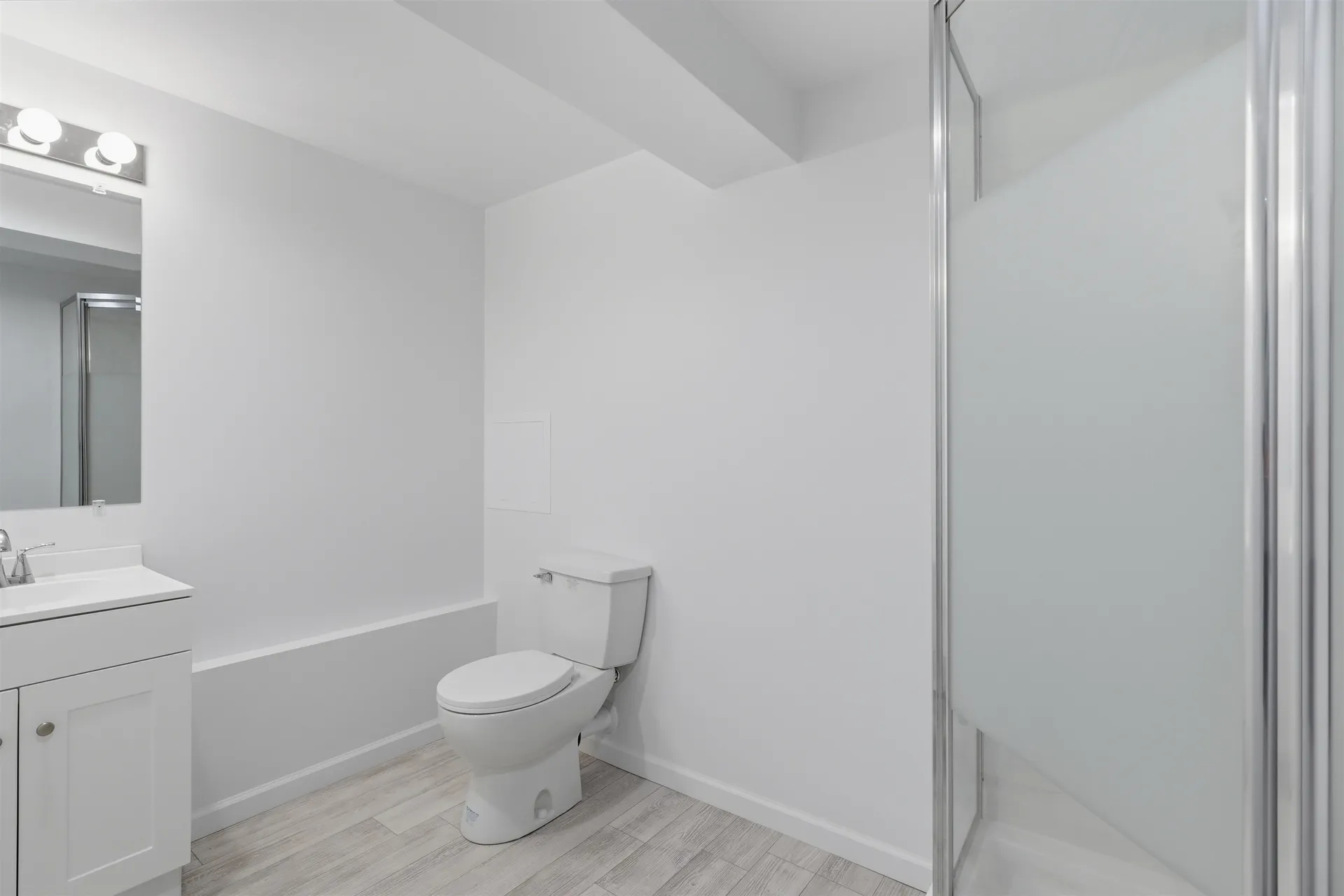2 Evelyn Avenue Raymond NH 03077