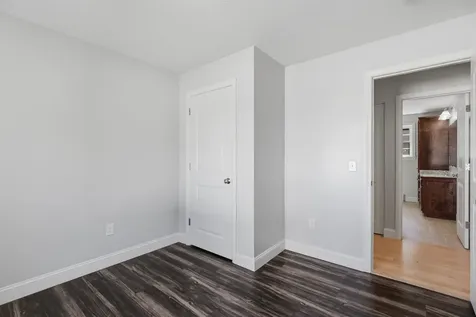 2 Evelyn Avenue Raymond NH 03077