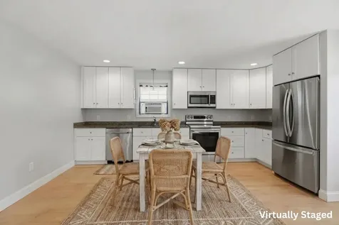 2 Evelyn Avenue Raymond NH 03077