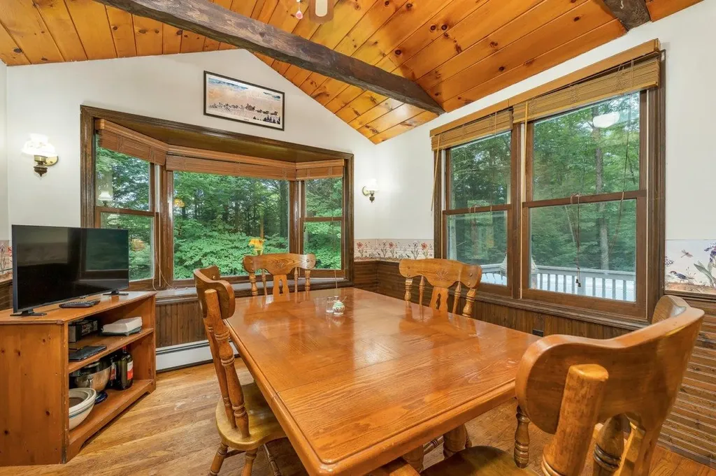 52 Pine Grove Lane Lebanon ME 04027-3204