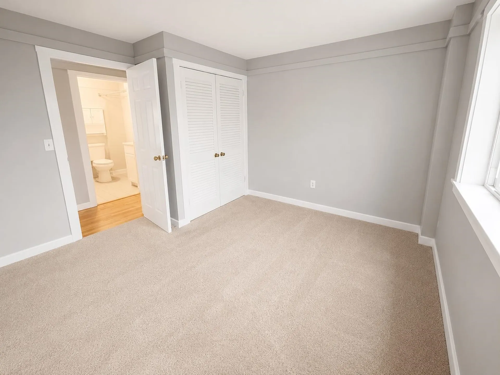 33 Bonair Avenue Hampton NH 03842