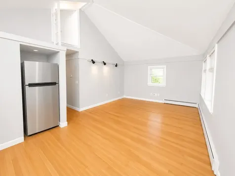 33 Bonair Avenue Hampton NH 03842