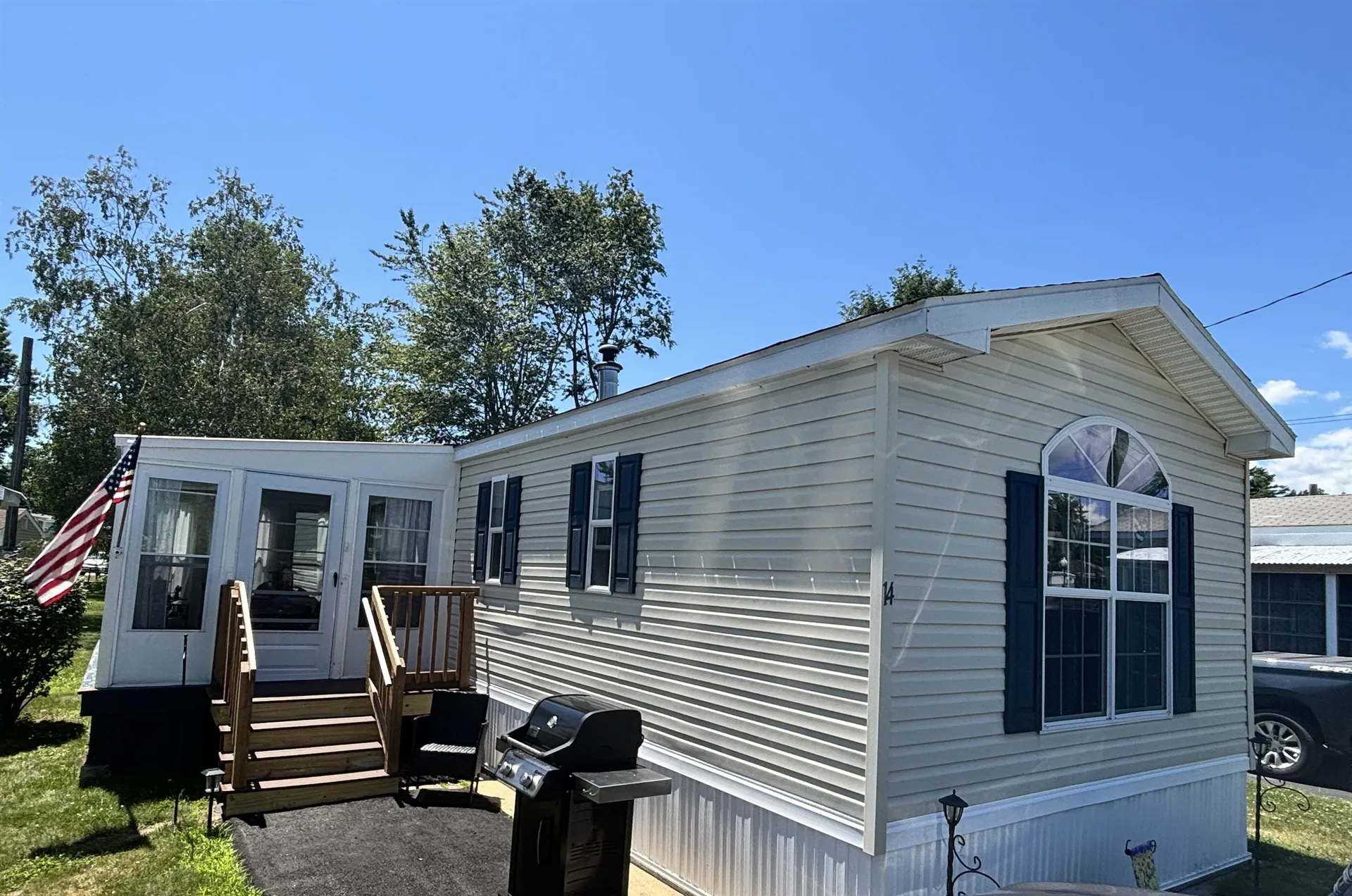 14 Chestnut Road North Hampton NH 03862