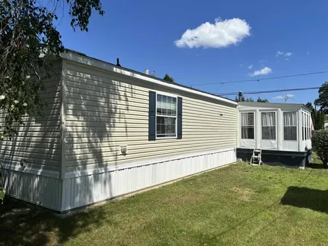 14 Chestnut Road North Hampton NH 03862