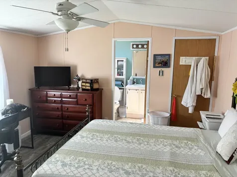 14 Chestnut Road North Hampton NH 03862