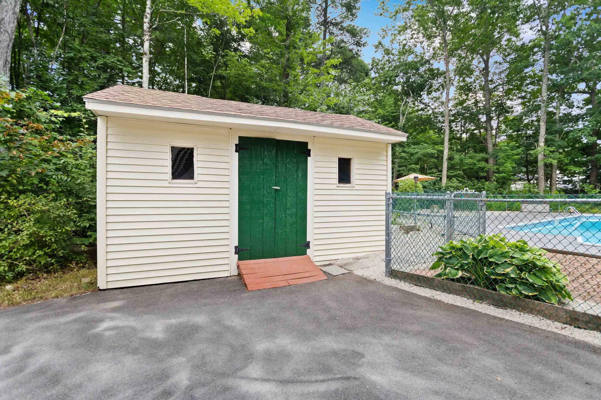 21 Kristin Drive Derry NH 03038