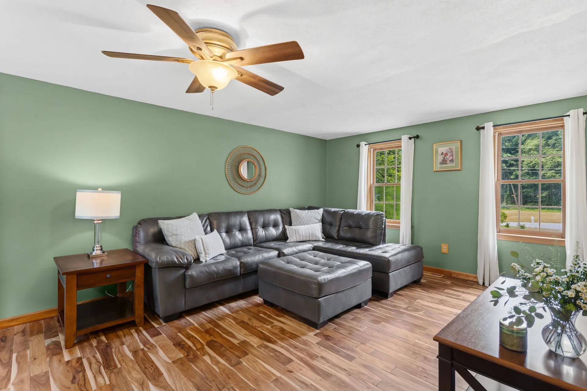 21 Kristin Drive Derry NH 03038