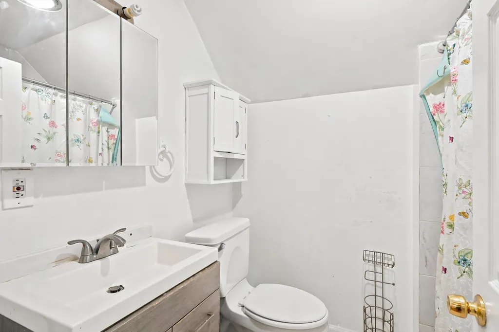 401 Cedar Street Manchester NH 03103