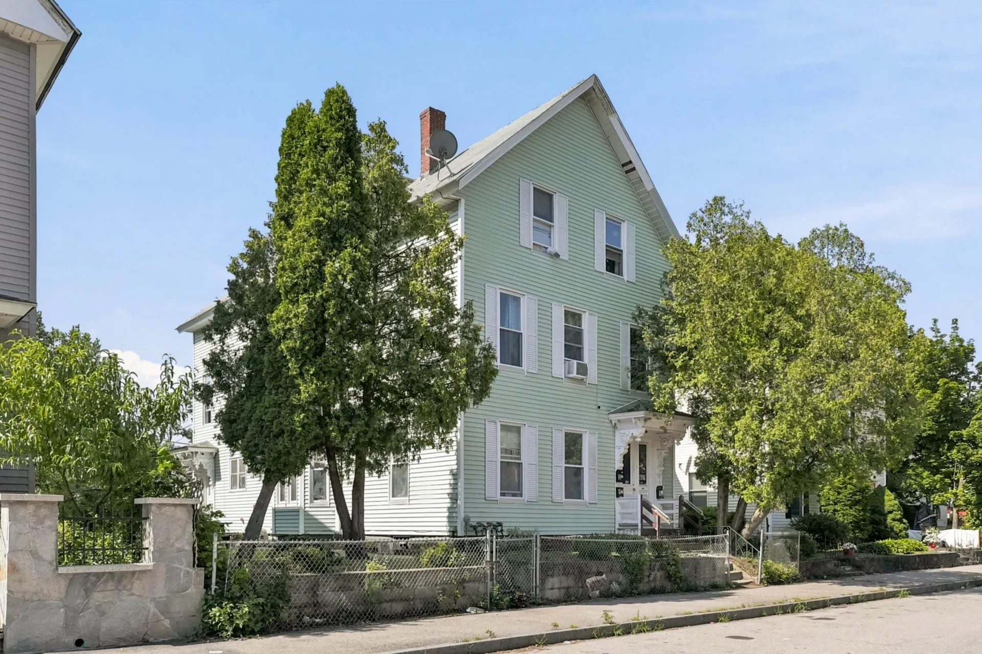 401 Cedar Street Manchester NH 03103