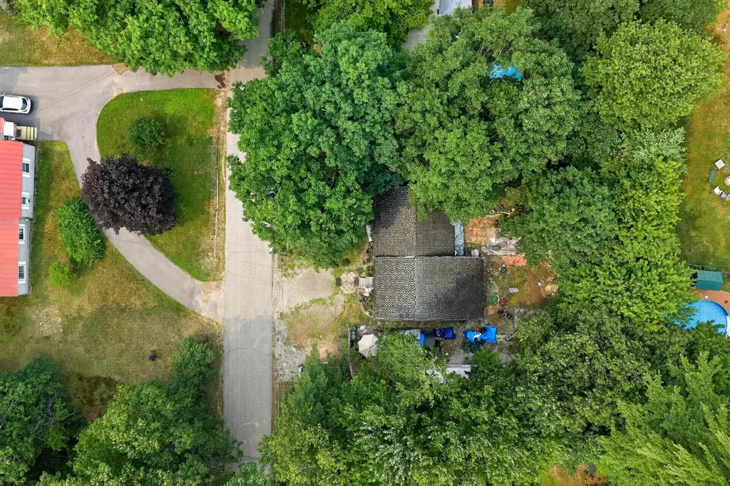 69 Robin Street Franklin NH 03235