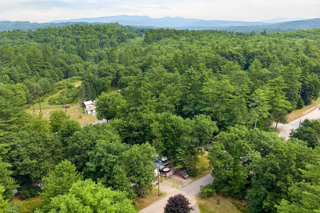 69 Robin Street Franklin NH 03235