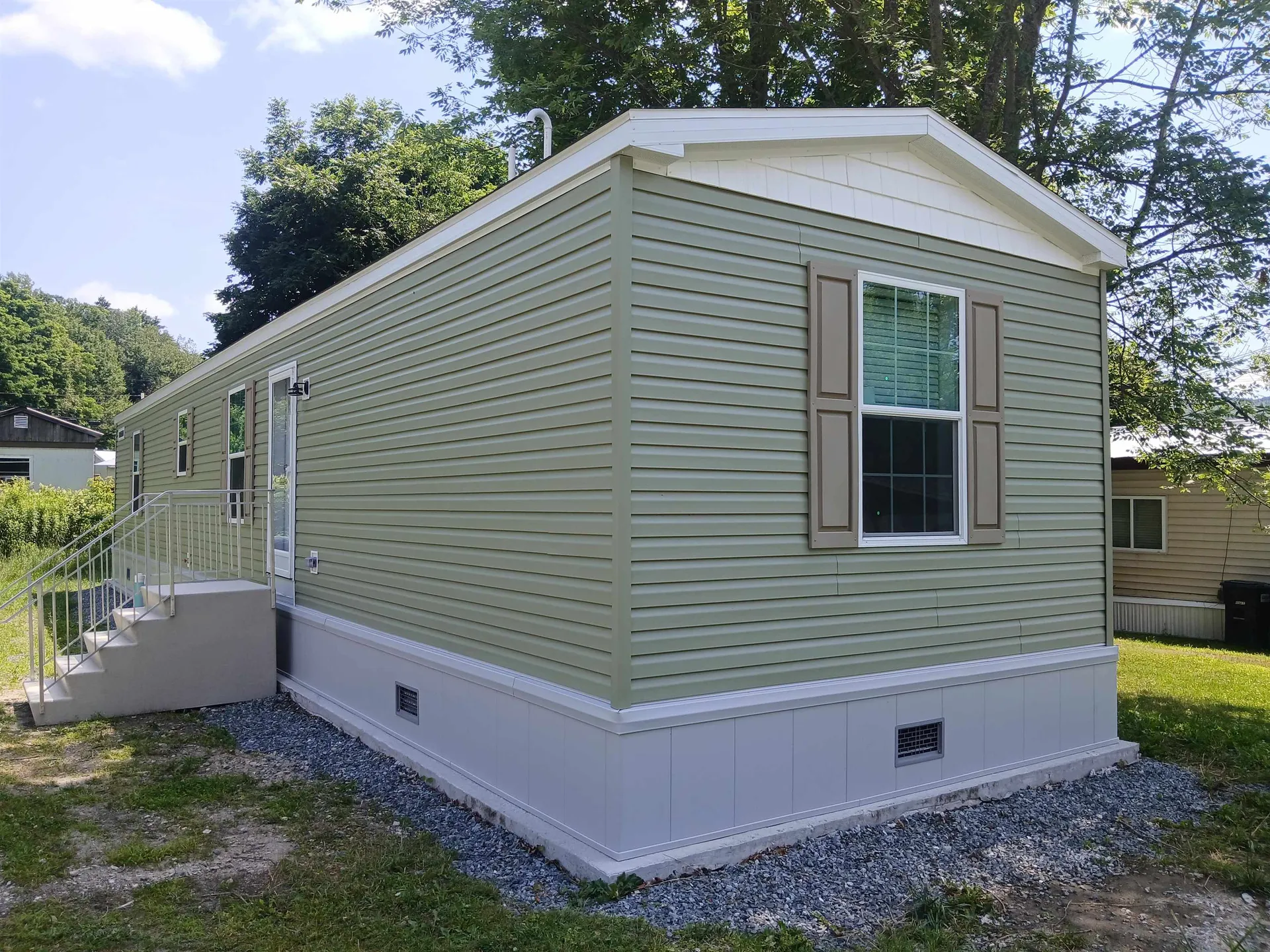 10 Daniels Drive Enfield NH 03748