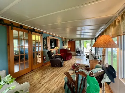 28 Whites Lane Grand Isle VT 05458