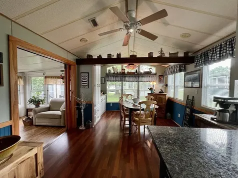 28 Whites Lane Grand Isle VT 05458