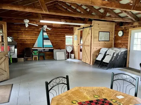 28 Whites Lane Grand Isle VT 05458
