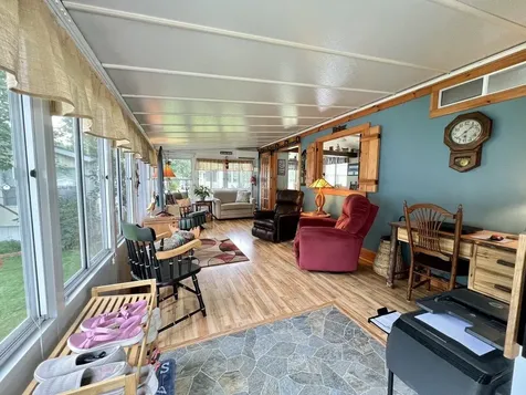 28 Whites Lane Grand Isle VT 05458
