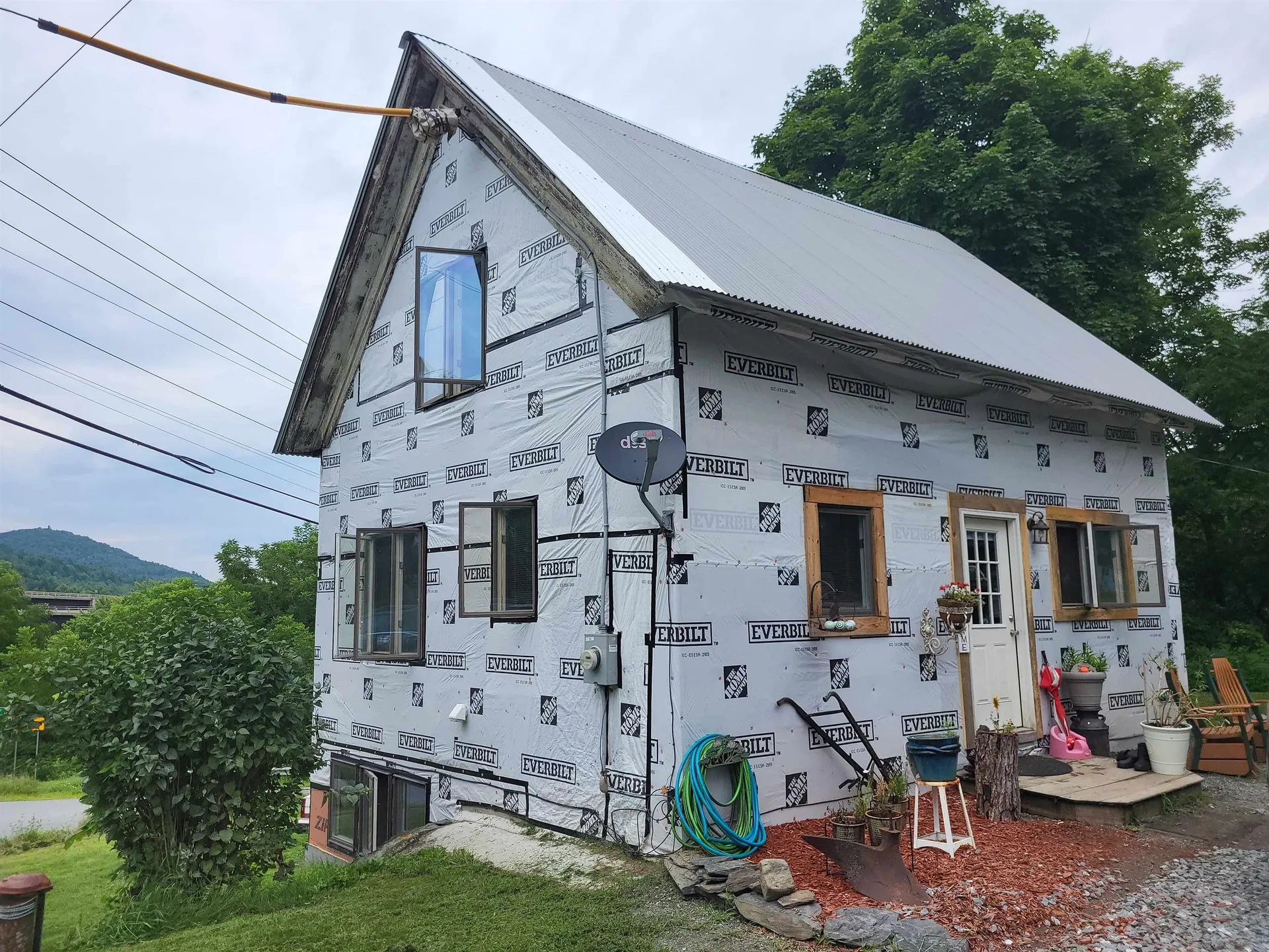 562 Us Route 5 Barnet VT 05821-9487