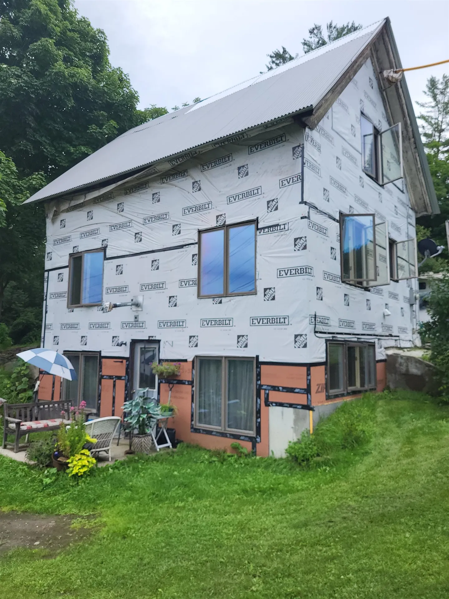 562 Us Route 5 Barnet VT 05821-9487