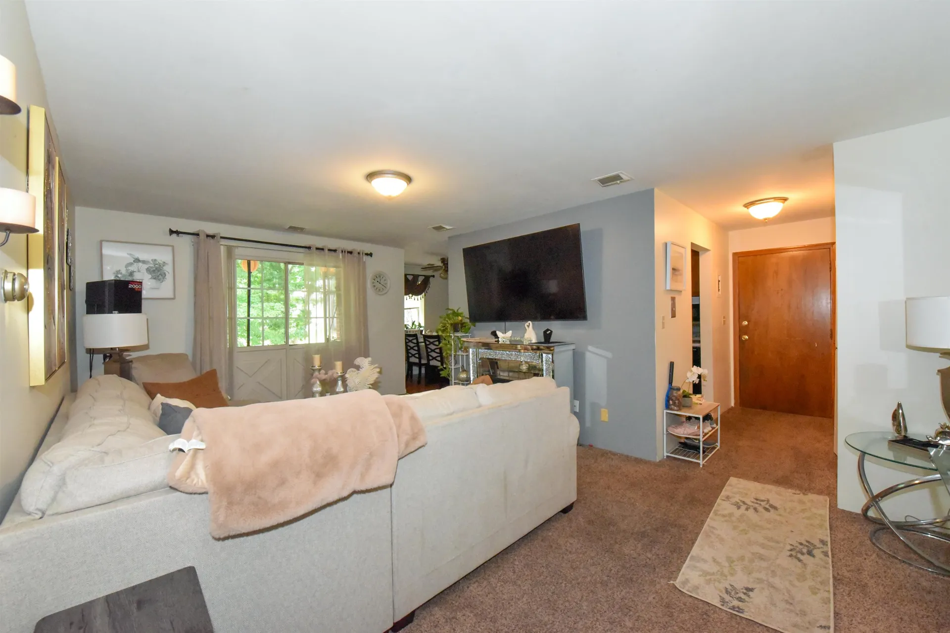 5 Louisburg Square Nashua NH 03060