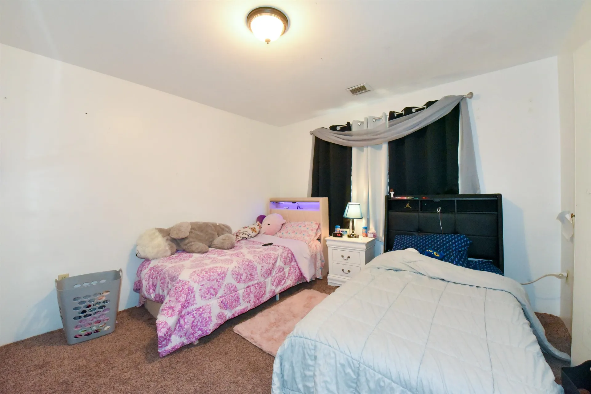 5 Louisburg Square Nashua NH 03060