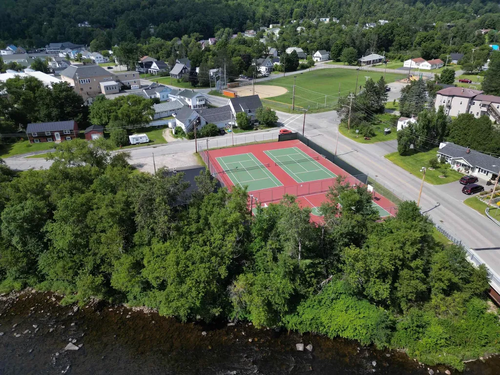 255 Washington Street Littleton NH 03561