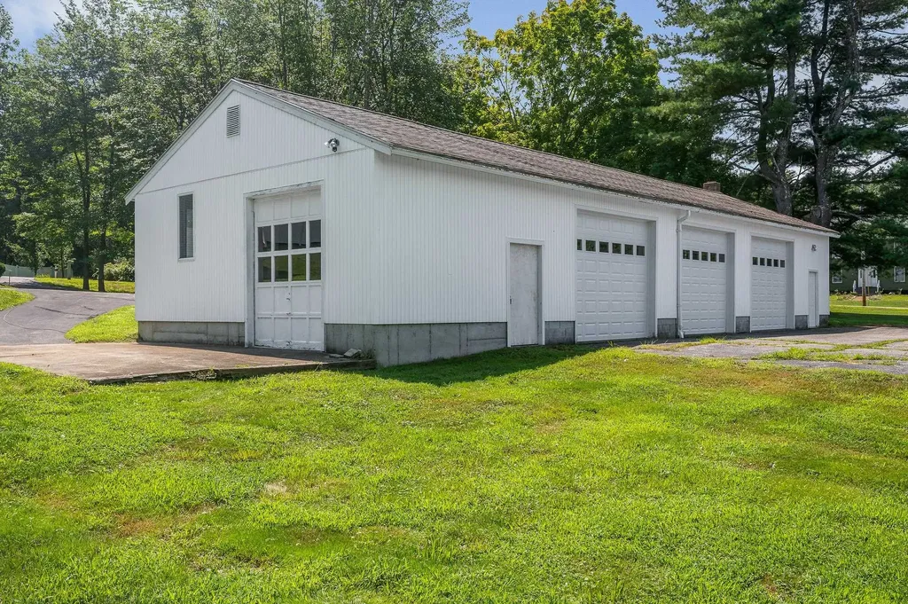 1 County Road Windham NH 03087