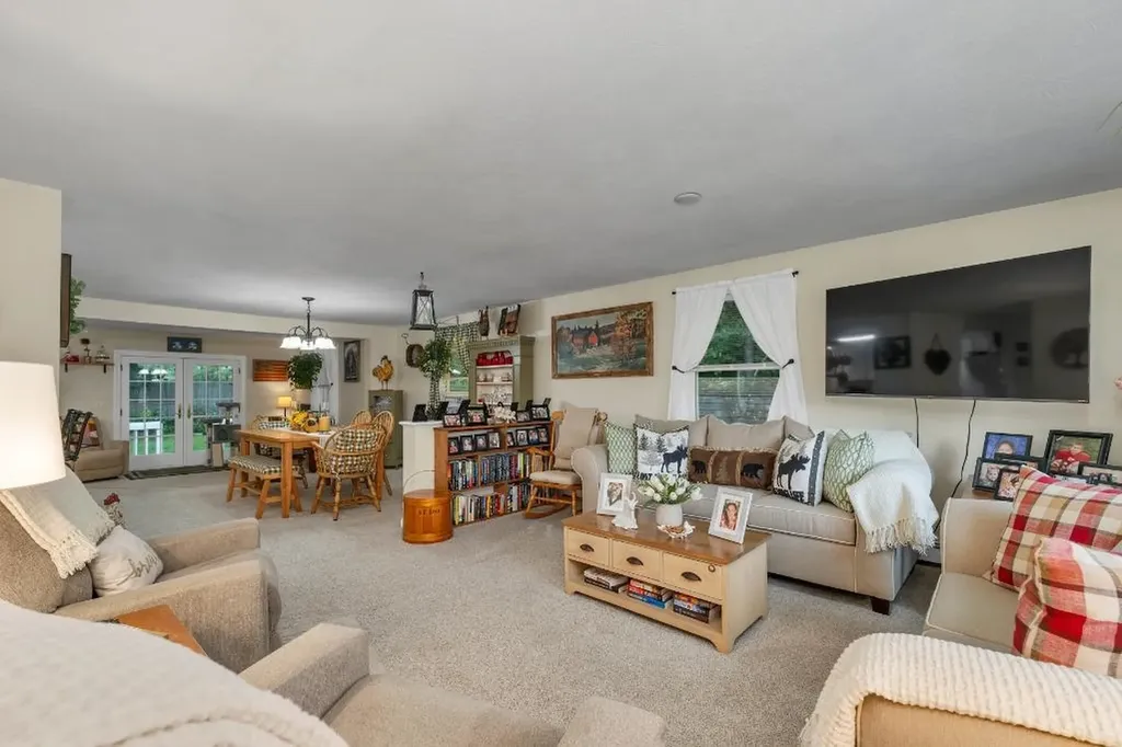 236 Lynnewood Road Laconia NH 03246