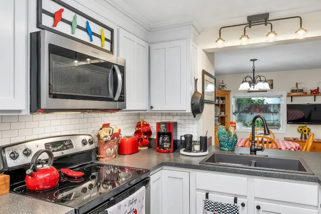 236 Lynnewood Road Laconia NH 03246