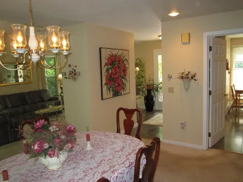 28 Fenwood Drive New London NH 03257