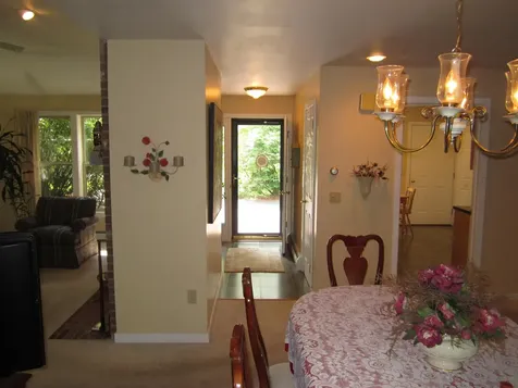 28 Fenwood Drive New London NH 03257