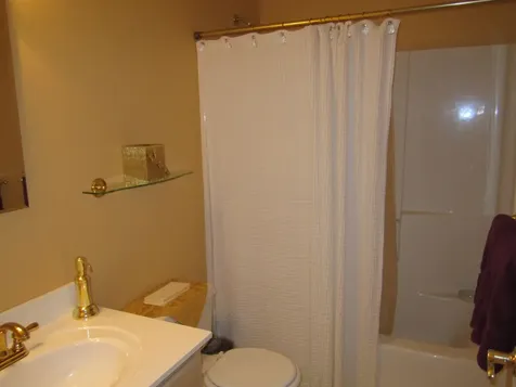 28 Fenwood Drive New London NH 03257