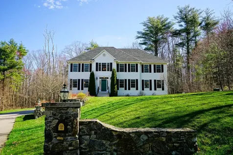 14 Horseshoe Road Windham NH 03087