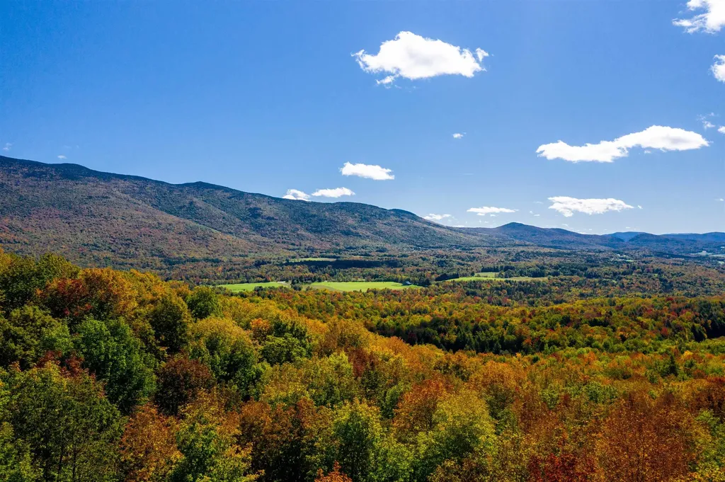0 Hollows End Road Stowe VT 05672