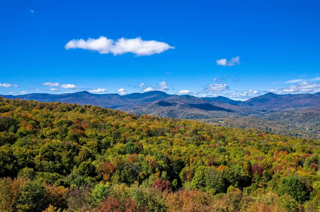 0 Hollows End Road Stowe VT 05672